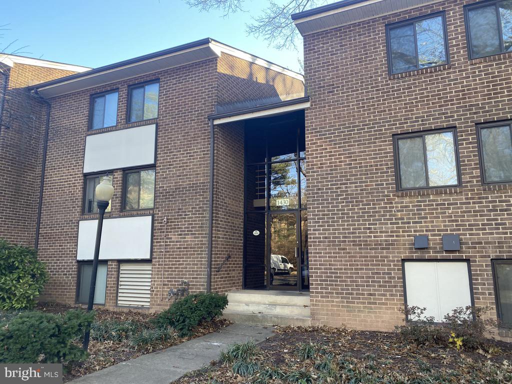 1430 NORTHGATE SQ #12B