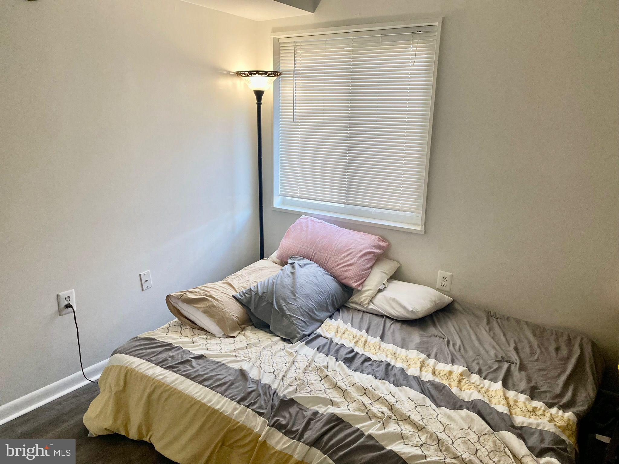 1430 NORTHGATE SQ #12B