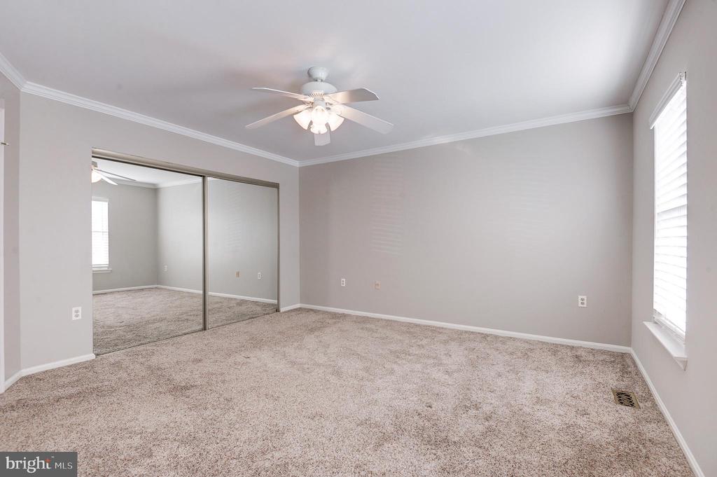 12800 TURBERVILLE LANE