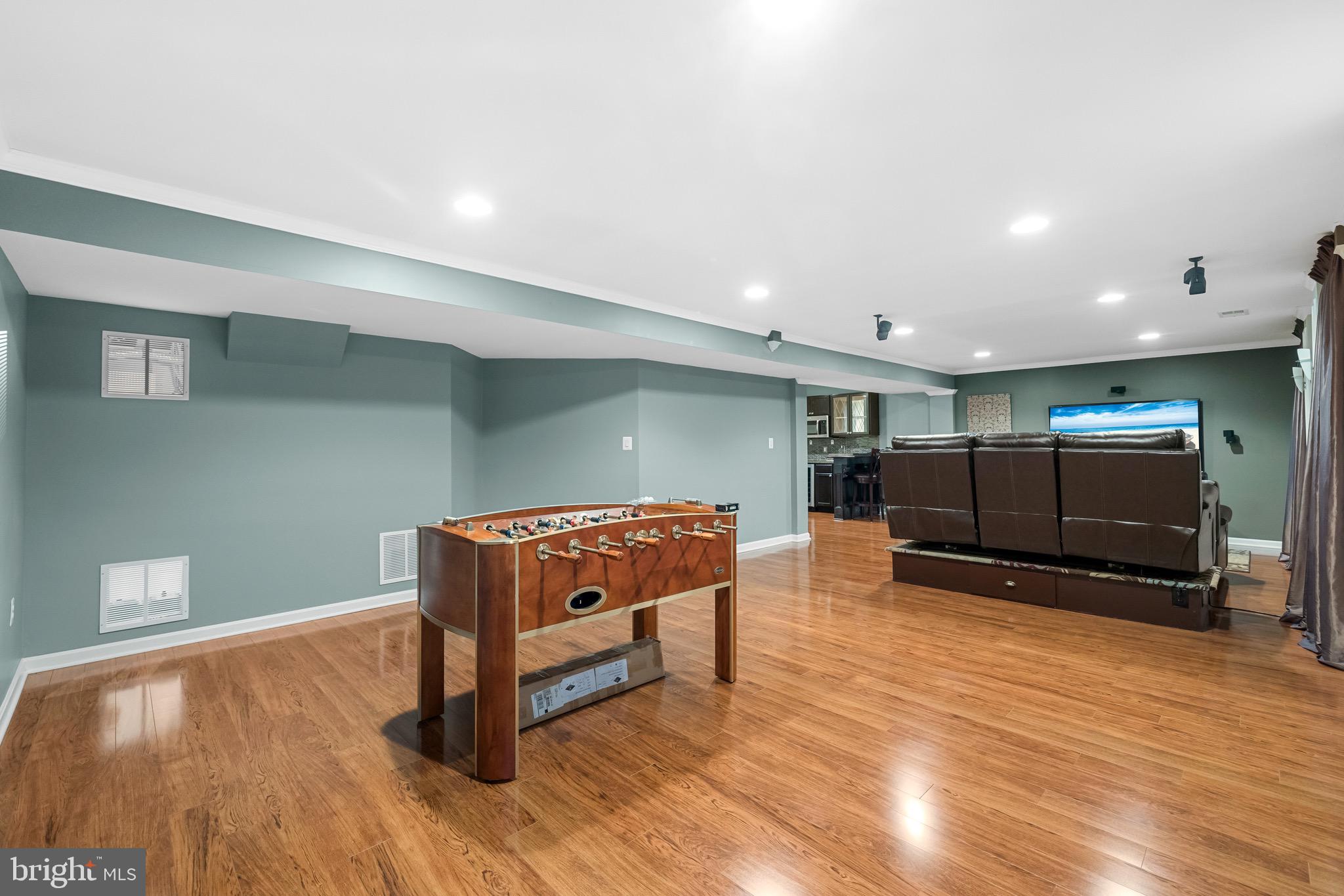 9161 FINNEGAN STREET