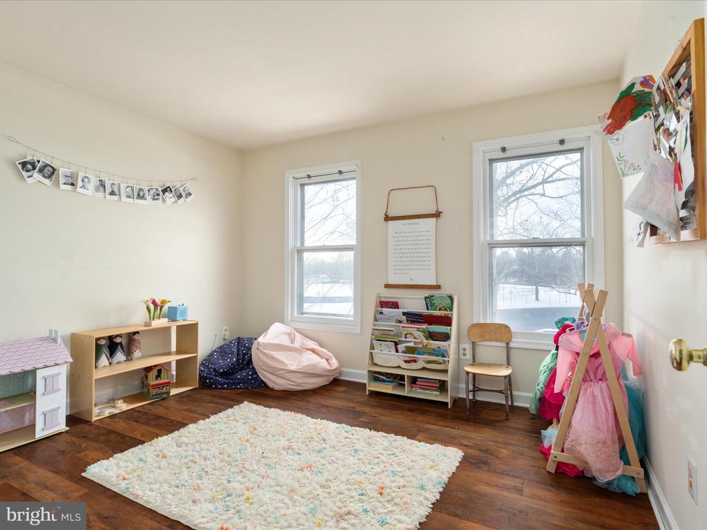 14800 Hunting Path Pl