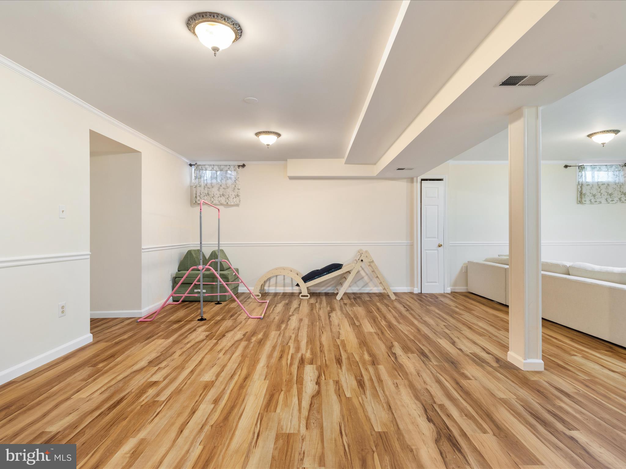14800 Hunting Path Pl