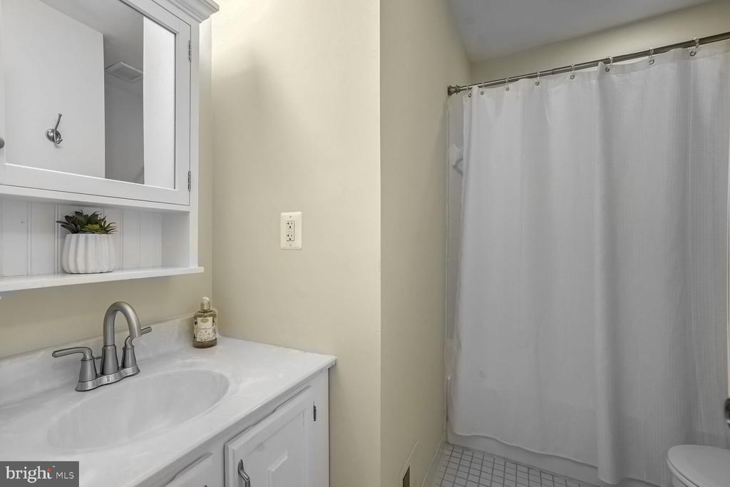3786-A Madison Ln