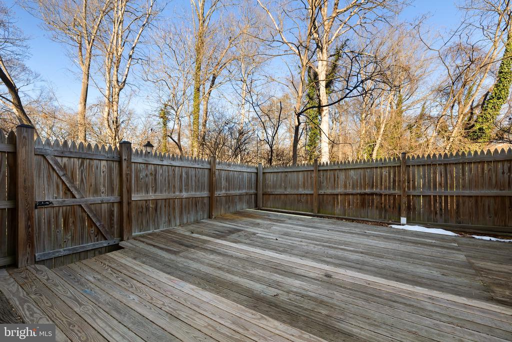 6523 ORONO COURT