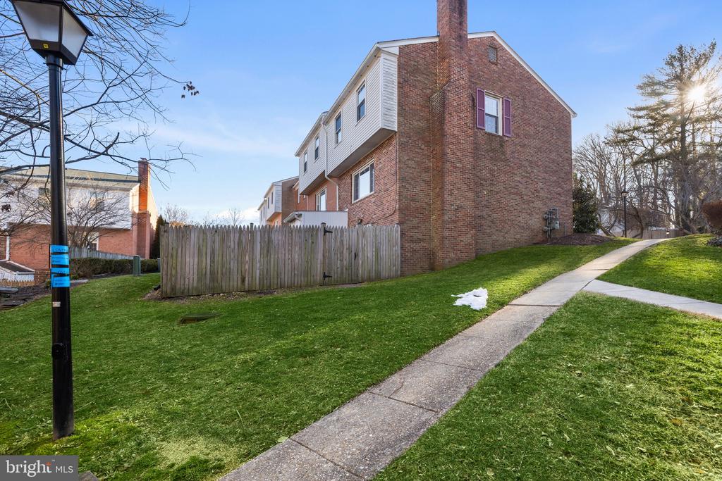 6523 ORONO COURT