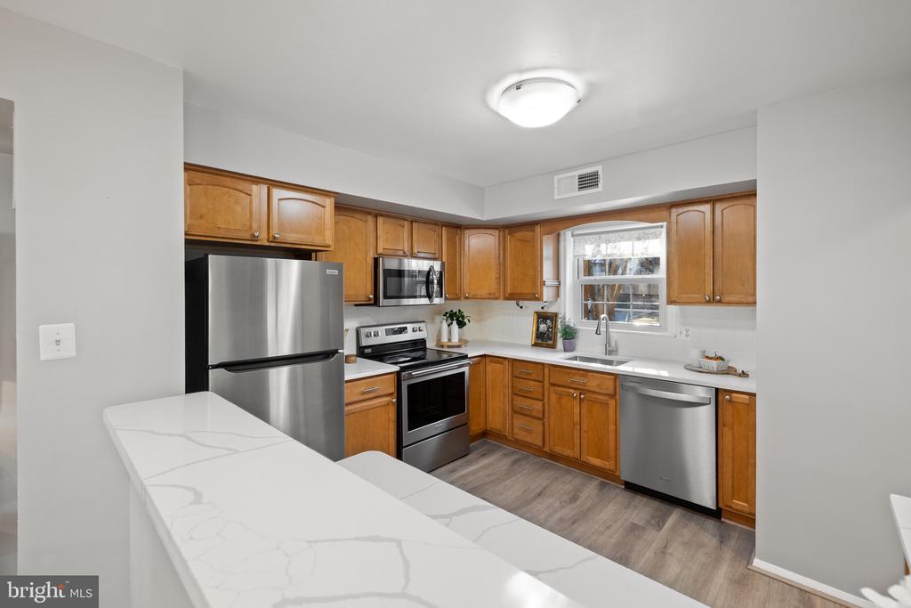 6523 ORONO COURT