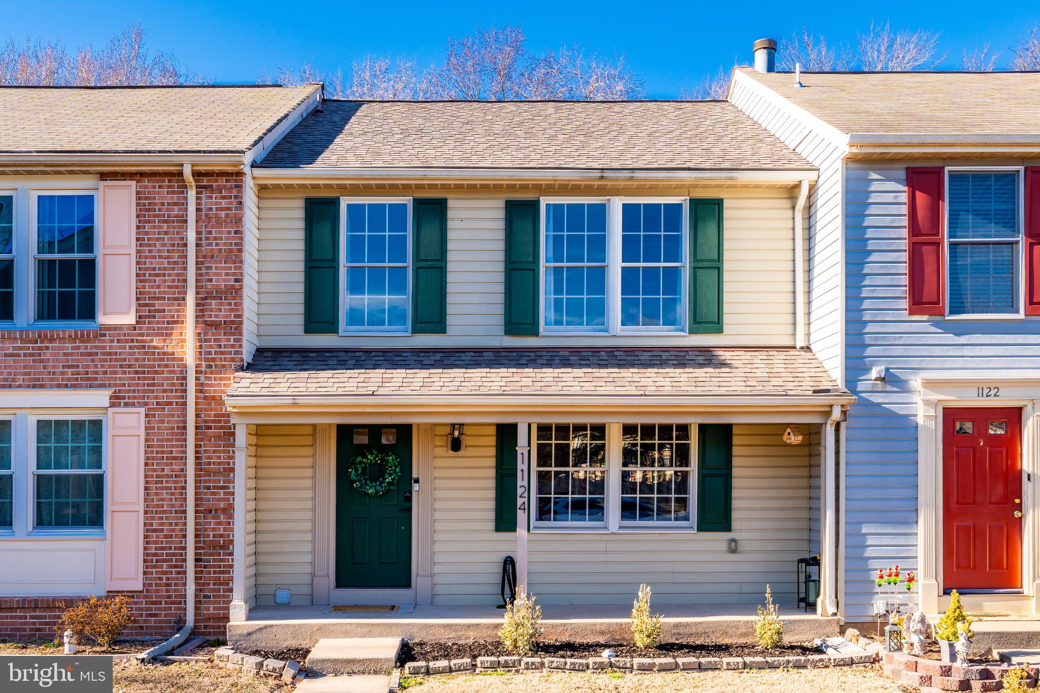 1124 Floyd Pl