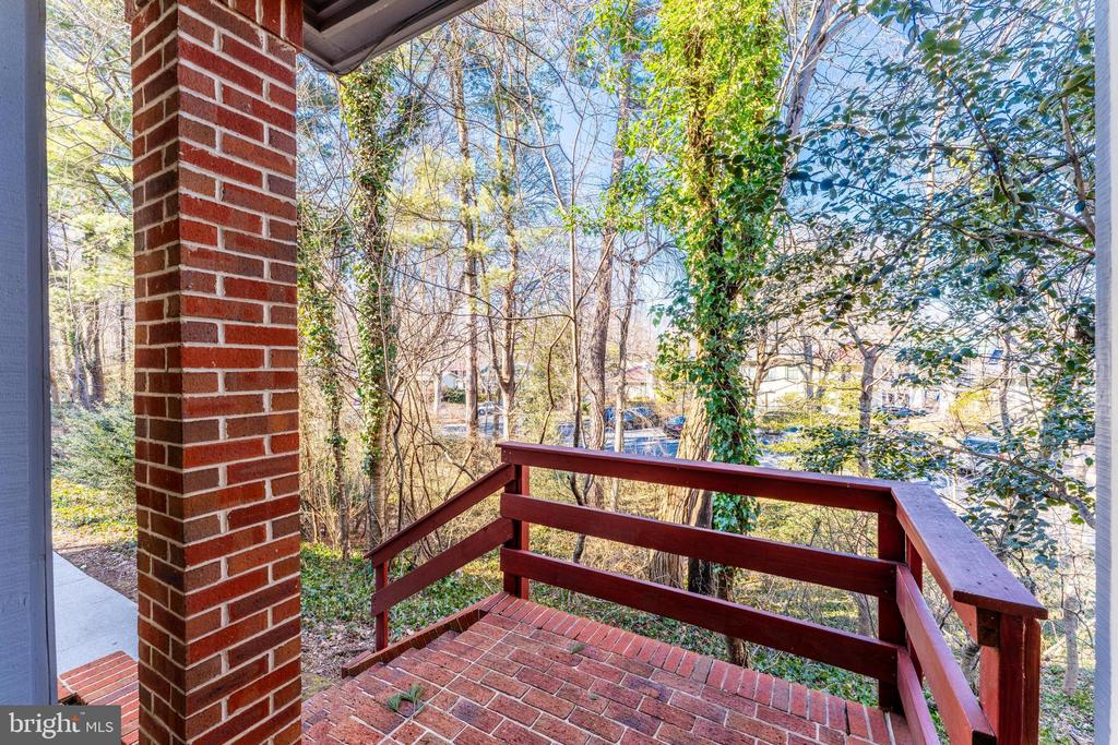 1609 Apricot Ct