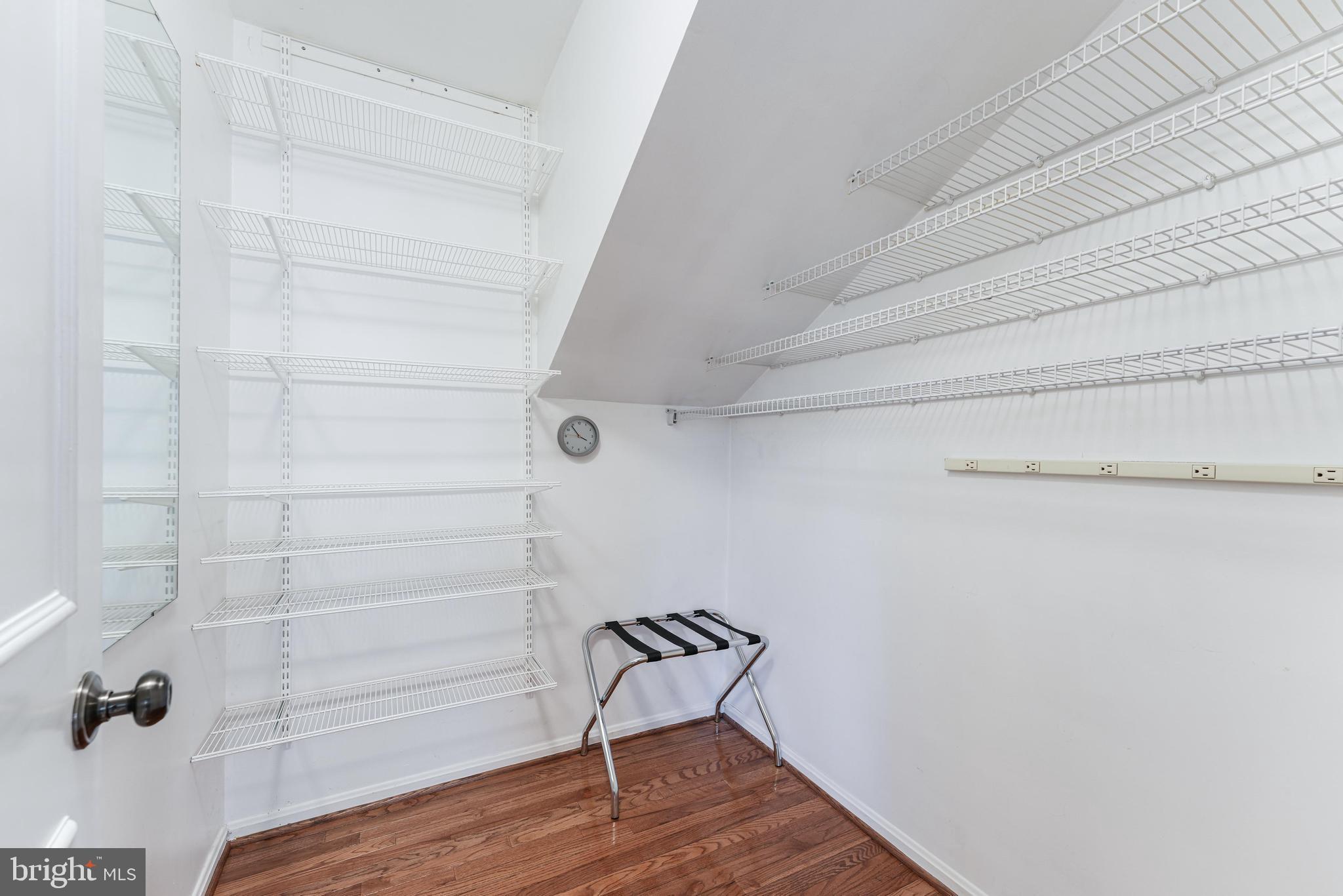 1609 Apricot Ct