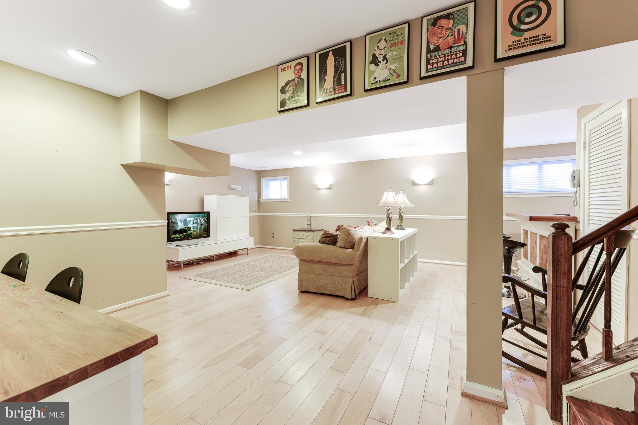 1609 Apricot Ct