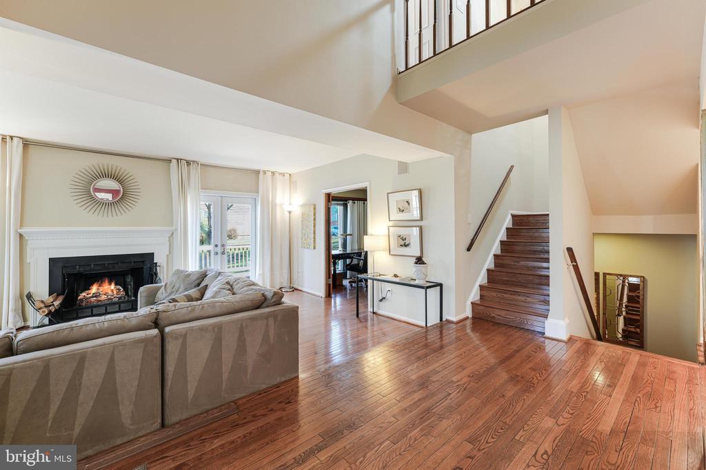 1609 Apricot Ct
