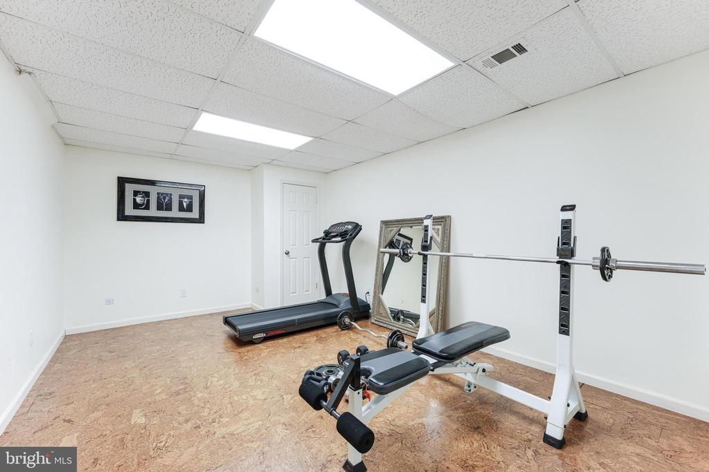 1609 Apricot Ct