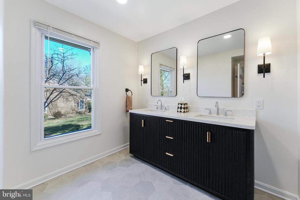 1609 Apricot Ct