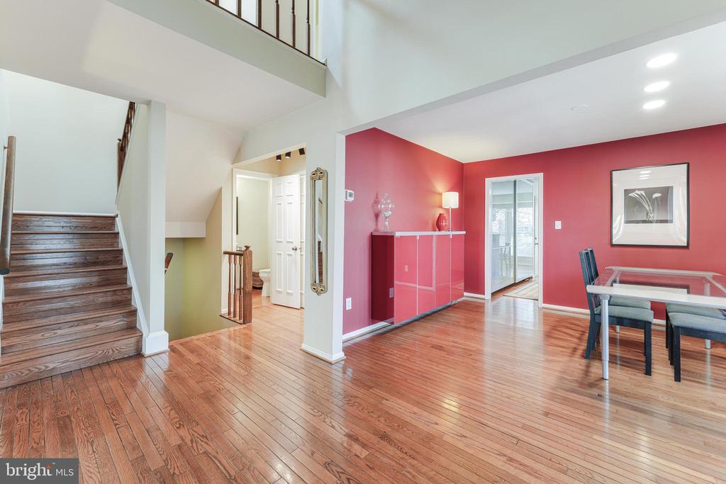 1609 Apricot Ct