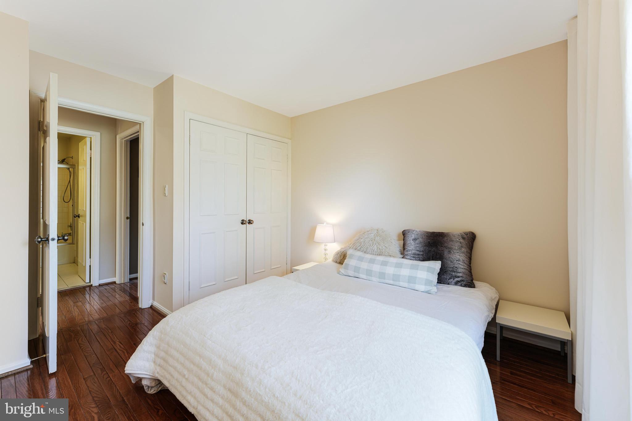 1609 Apricot Ct