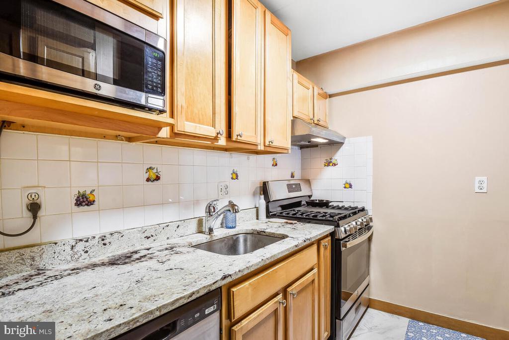 2653 Redcoat Dr #112