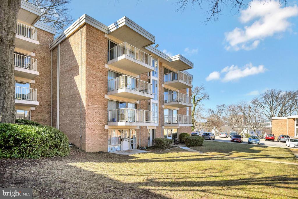 2653 Redcoat Dr #112