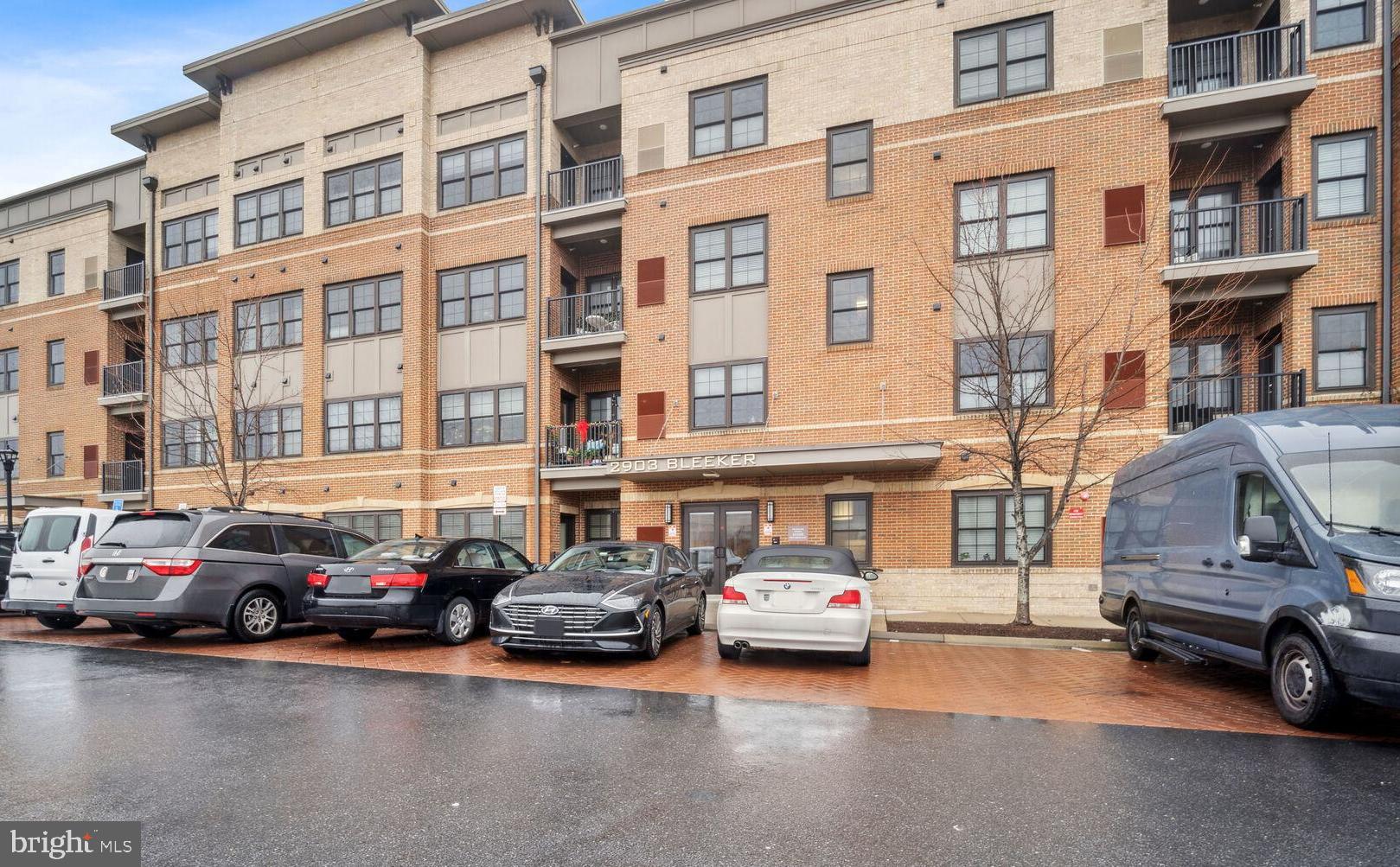 2903 Bleeker St #5-105