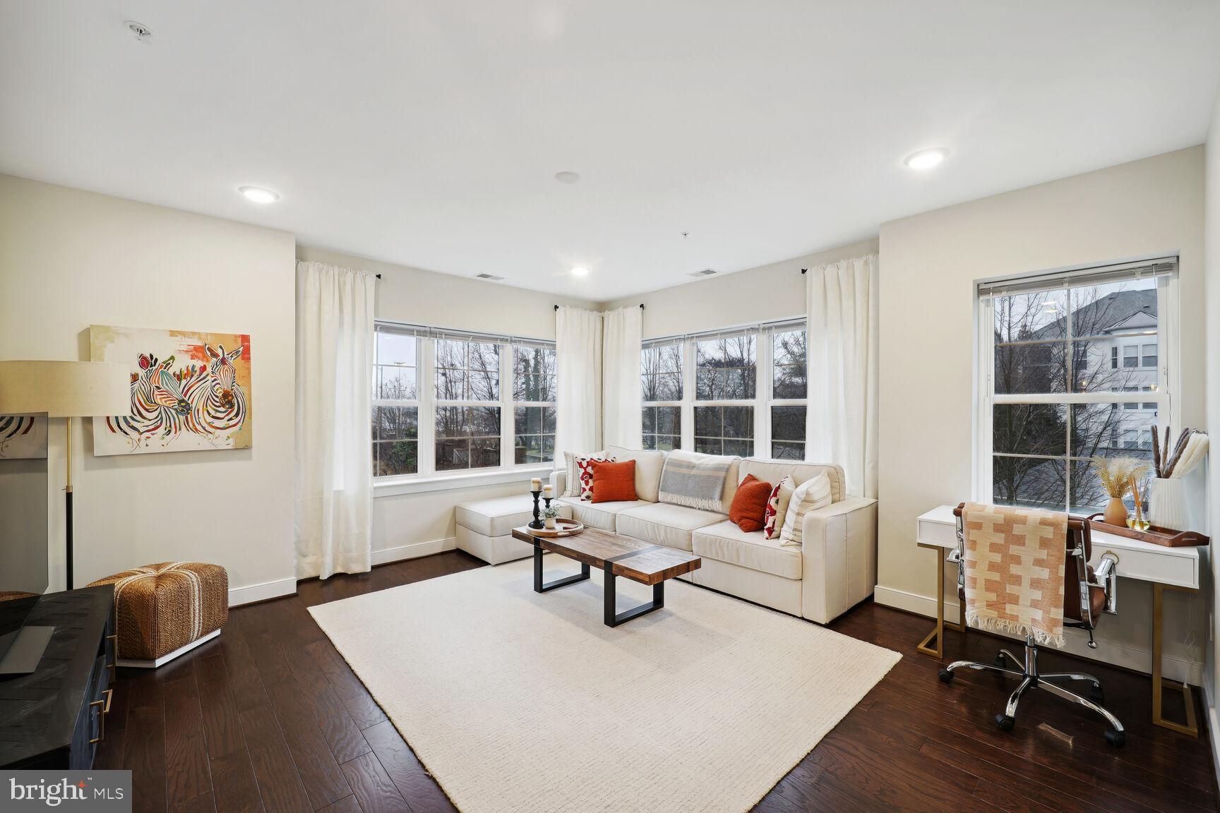 2903 Bleeker St #5-105