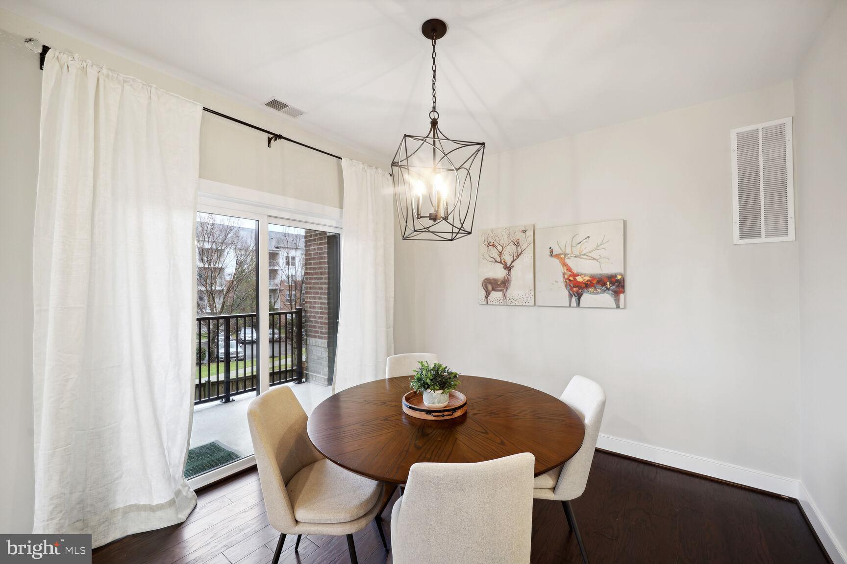 2903 Bleeker St #5-105