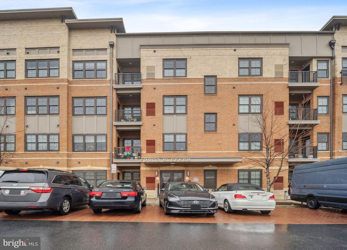 2903 Bleeker St #5-105