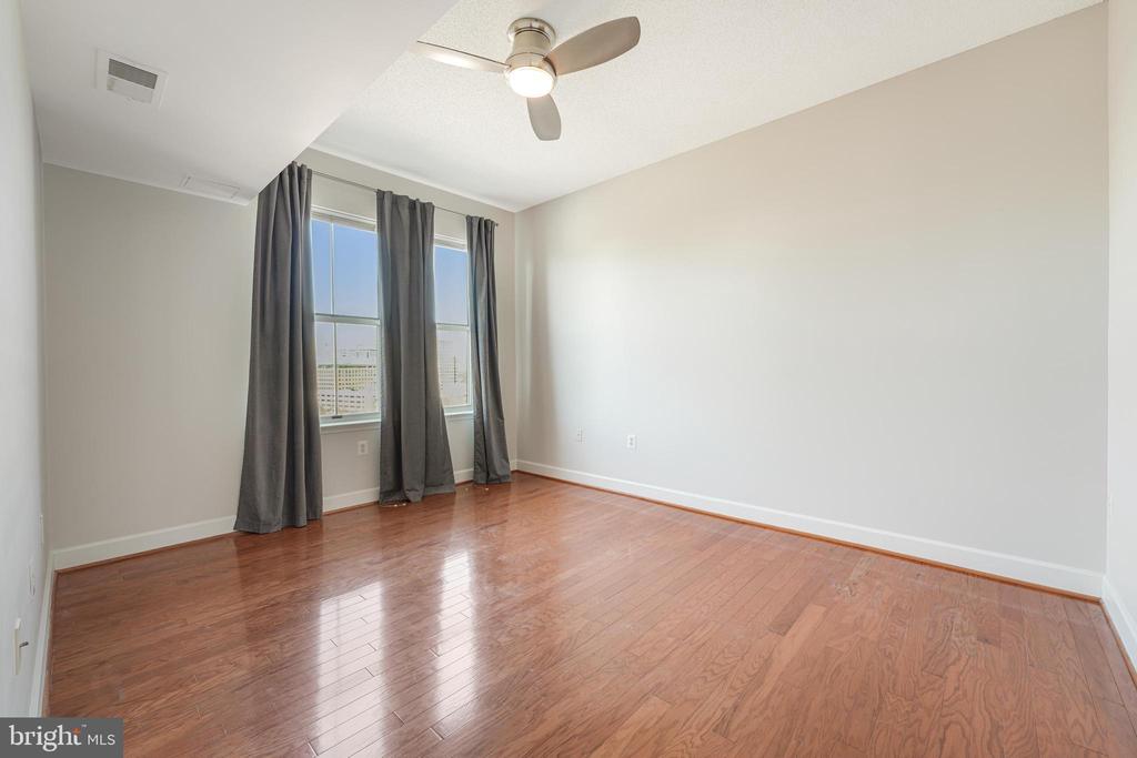 11800 Sunset Hills Rd #1210