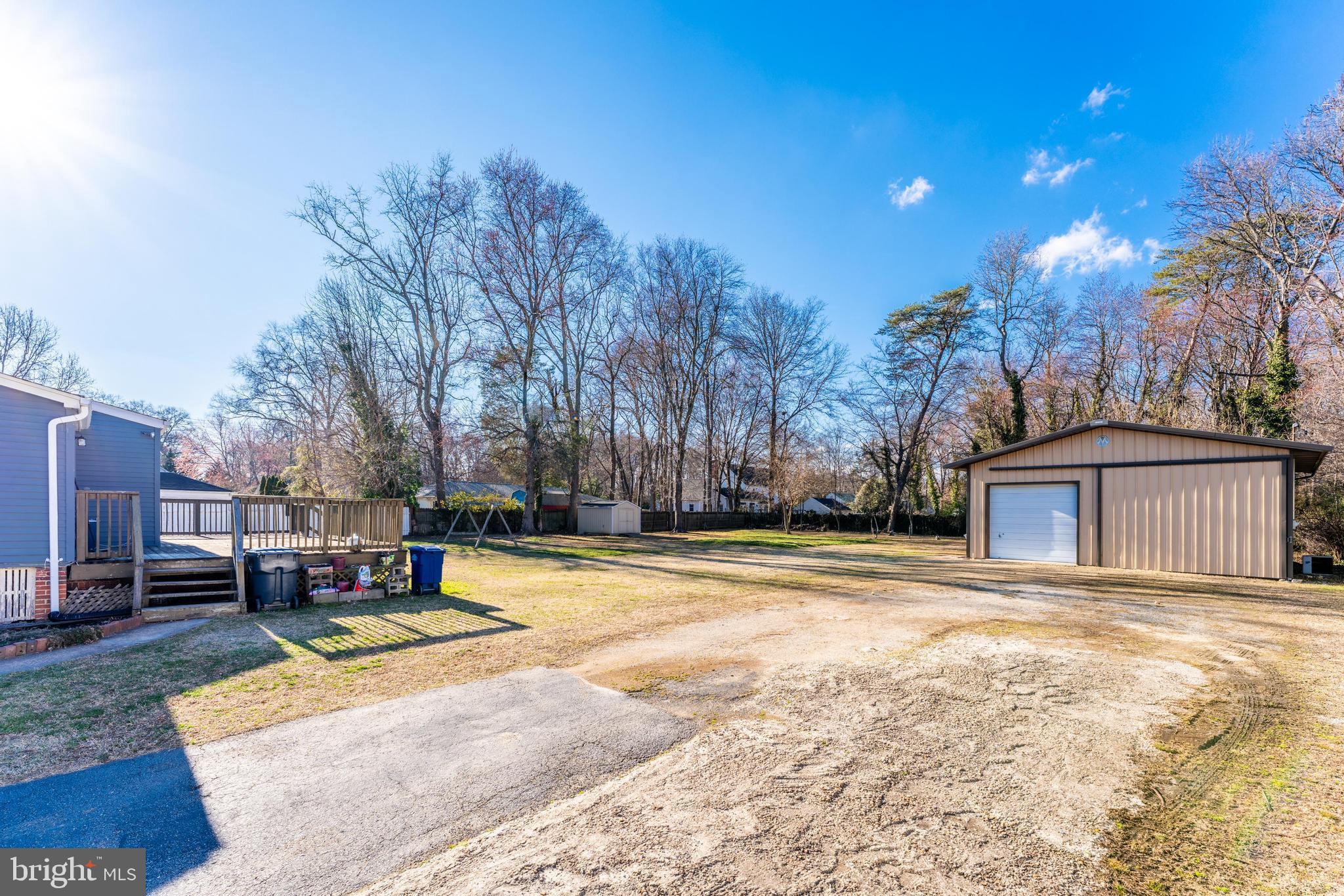 2416 Sherwood Hall Ln