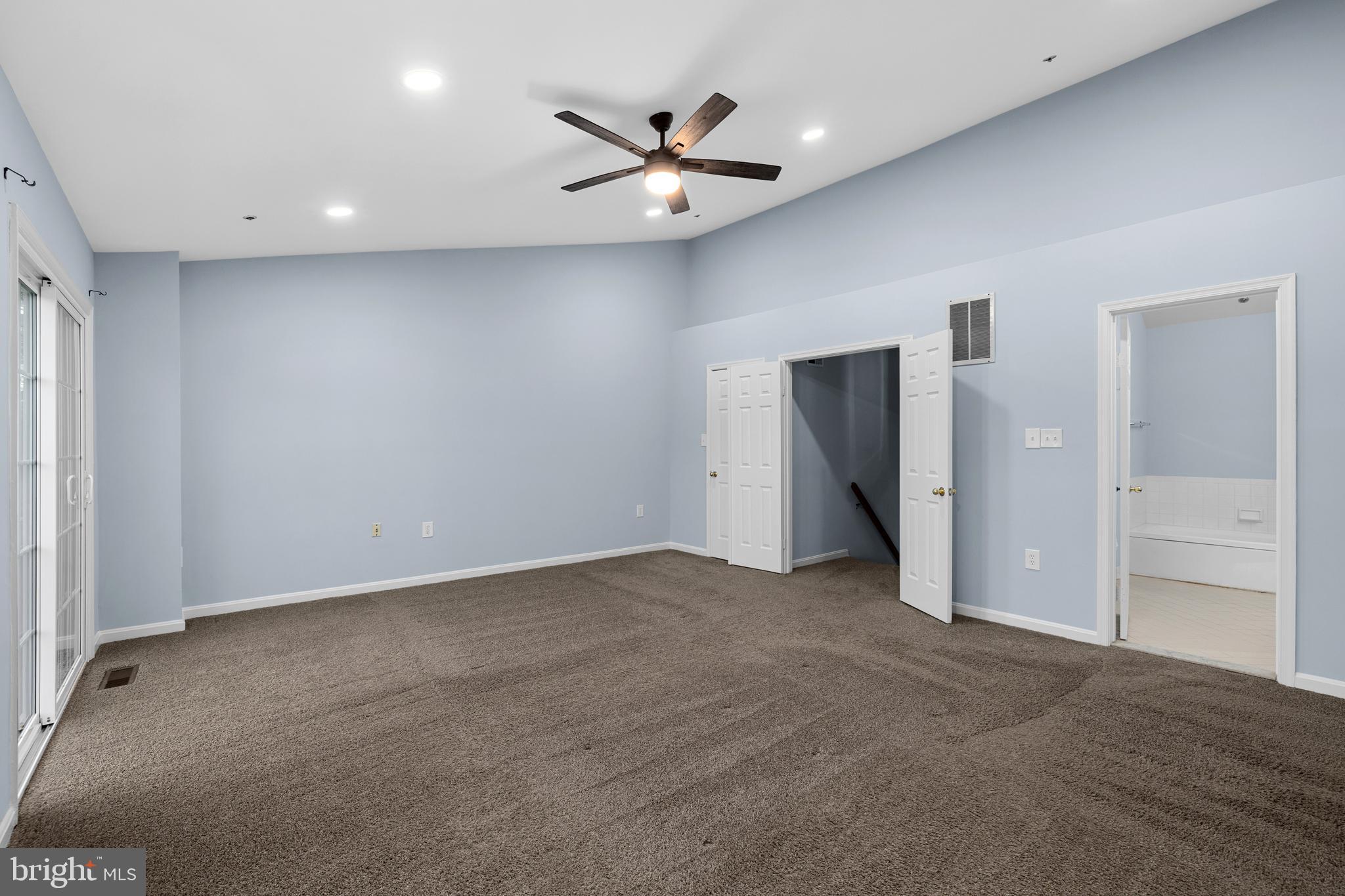 11709 Tumbrel Ct