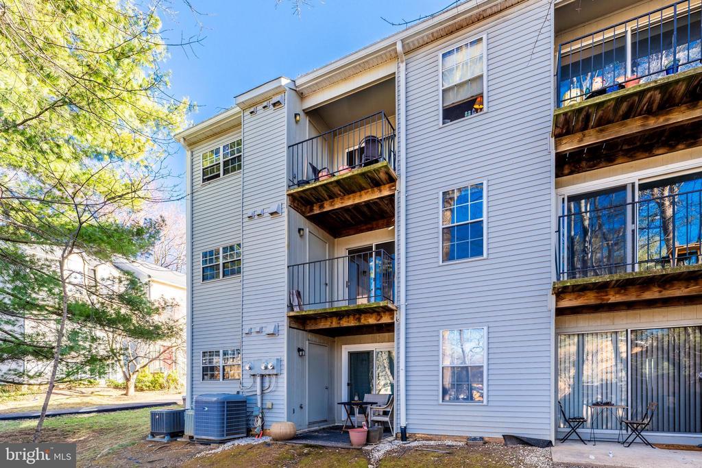 7750 New Providence Dr #35