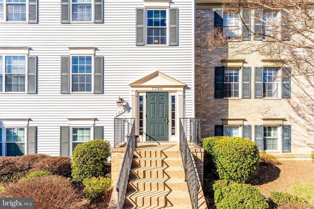 7750 New Providence Dr #35
