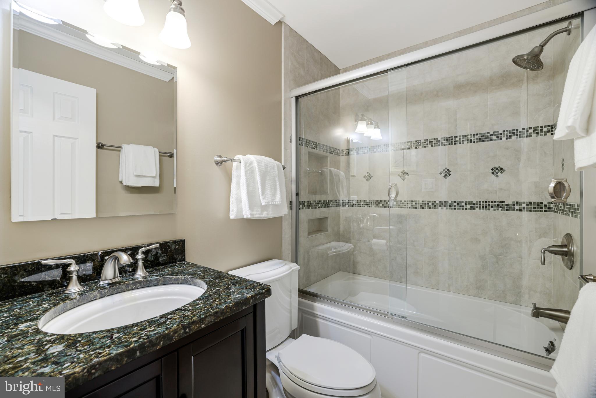 12512 Glenbrooke Woods Dr