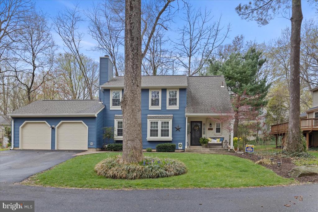 5912 NEW ENGLAND WOODS DRIVE