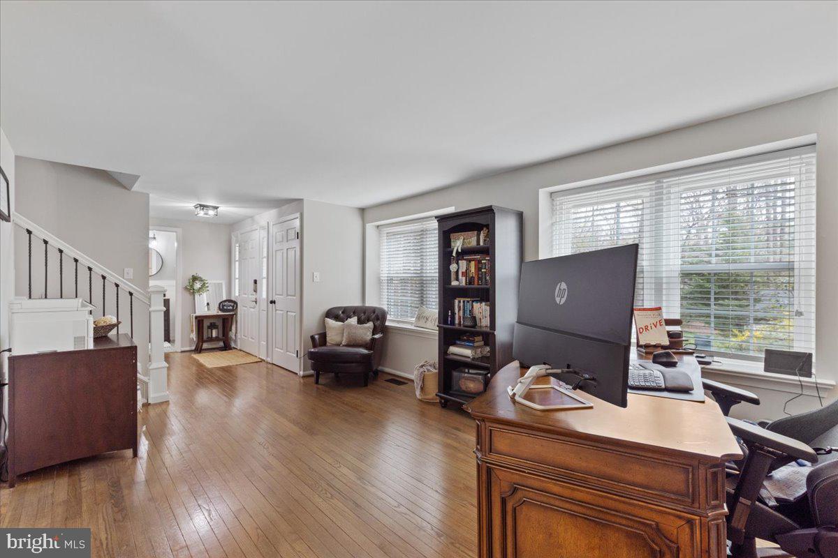 5912 NEW ENGLAND WOODS DRIVE