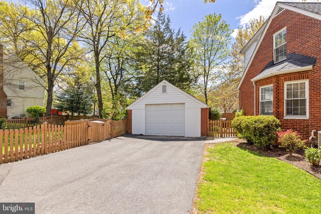 3127 WORTHINGTON CIRCLE