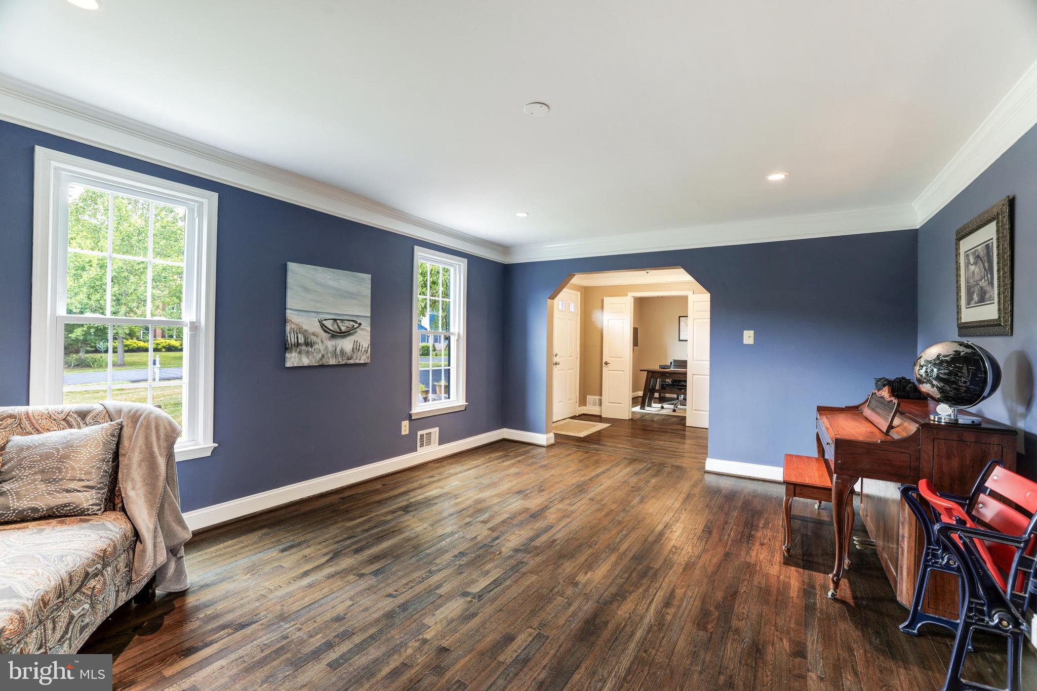 1006 Cup Leaf Holly Ct