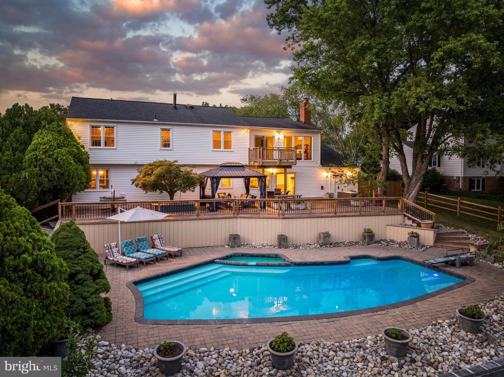 1006 Cup Leaf Holly Ct