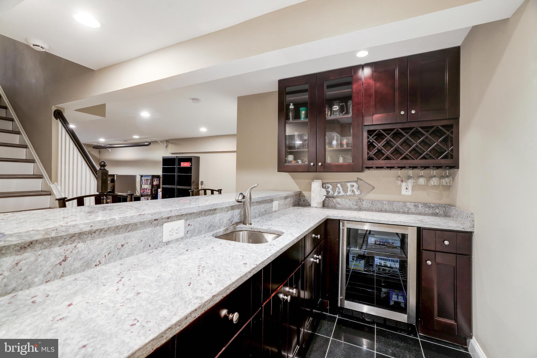 1006 Cup Leaf Holly Ct