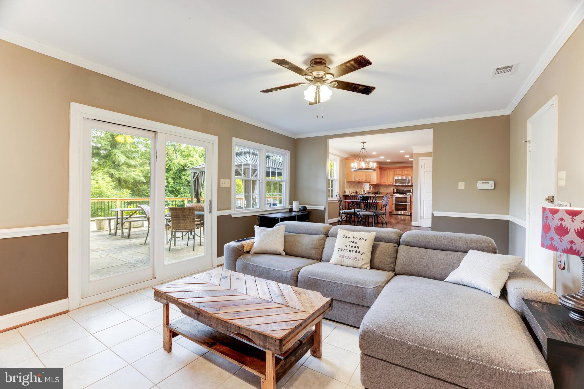 1006 Cup Leaf Holly Ct