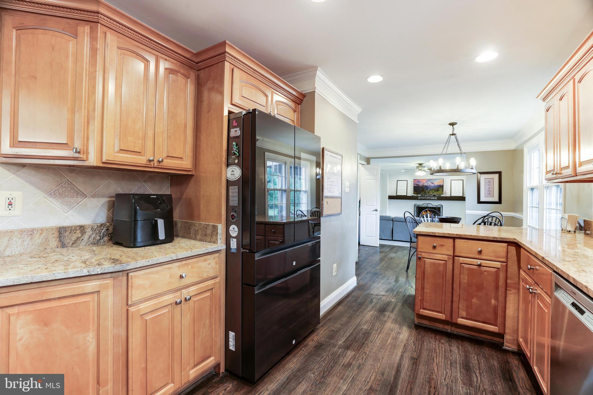 1006 Cup Leaf Holly Ct
