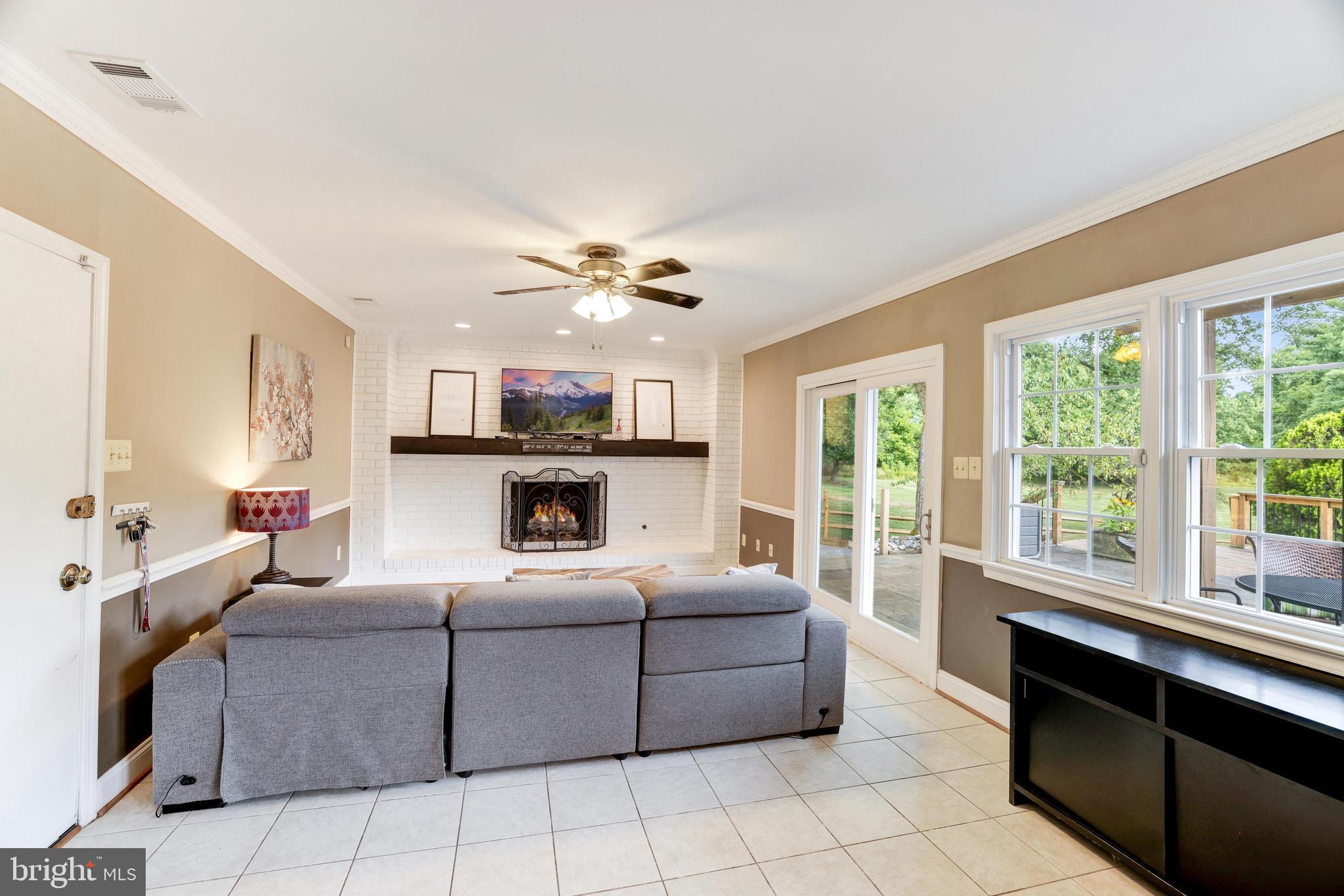 1006 Cup Leaf Holly Ct