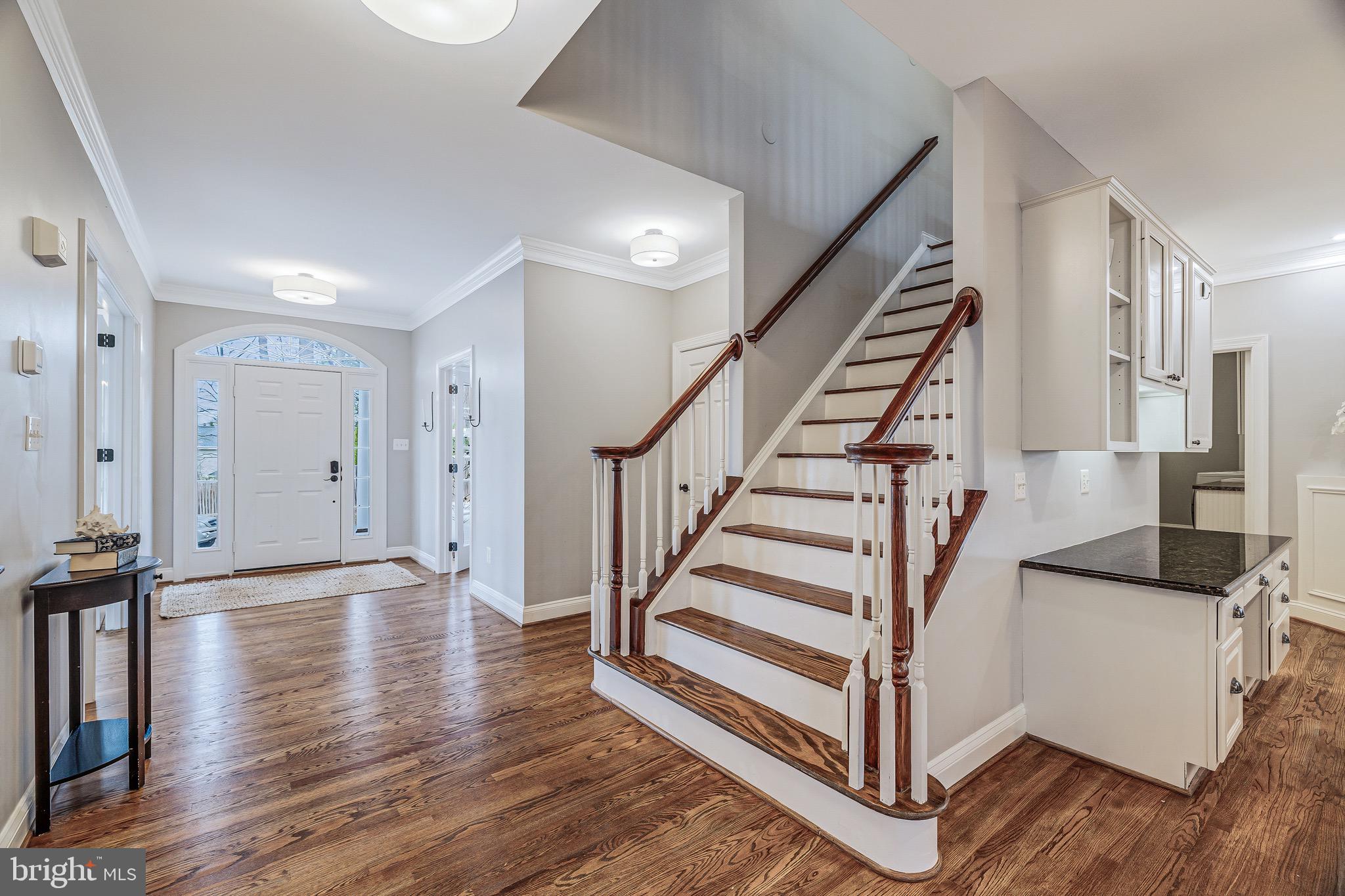 901 Dominion Ridge Ter