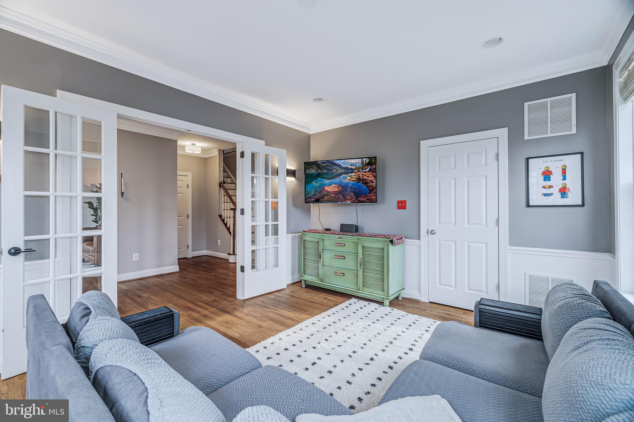 901 Dominion Ridge Ter