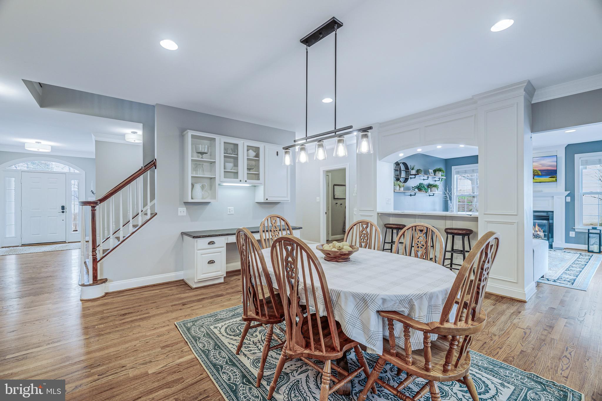 901 Dominion Ridge Ter