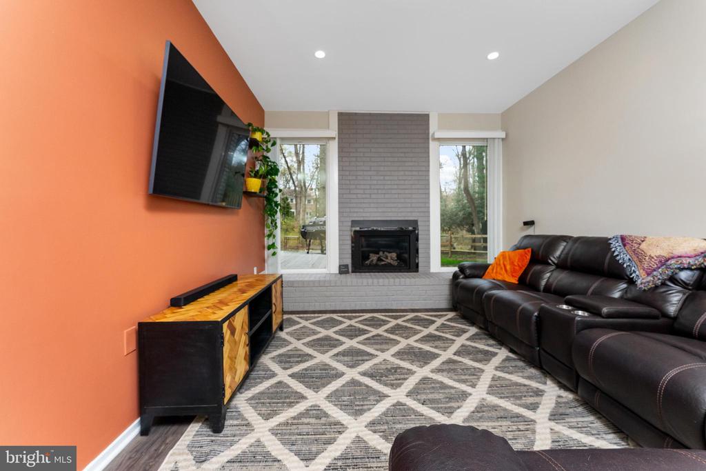 12134 Quorn Ln