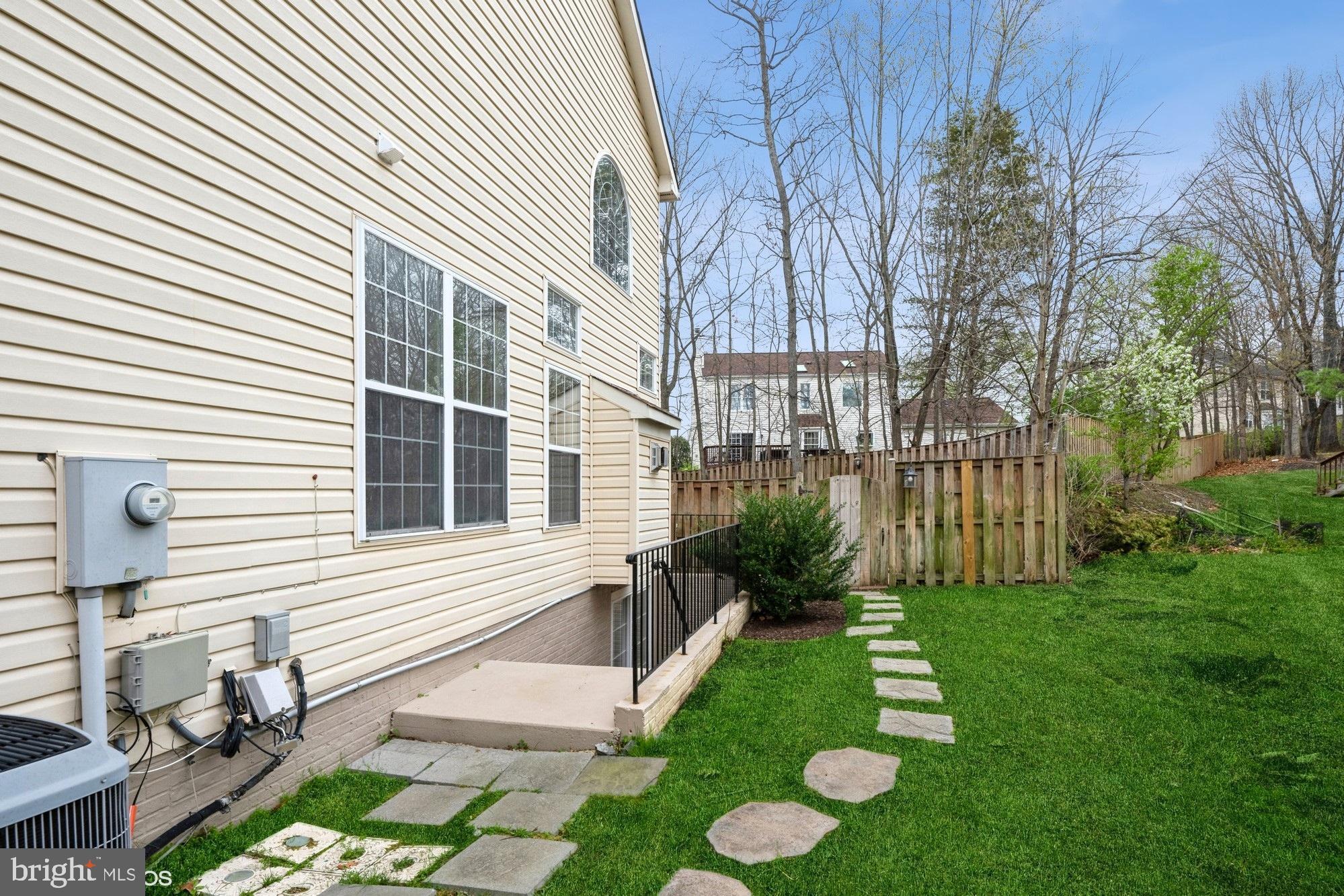 6412 EMERALD GREEN COURT