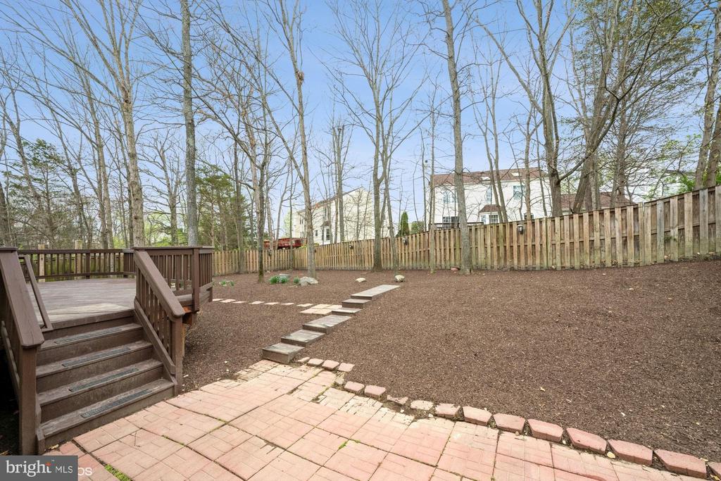 6412 EMERALD GREEN COURT
