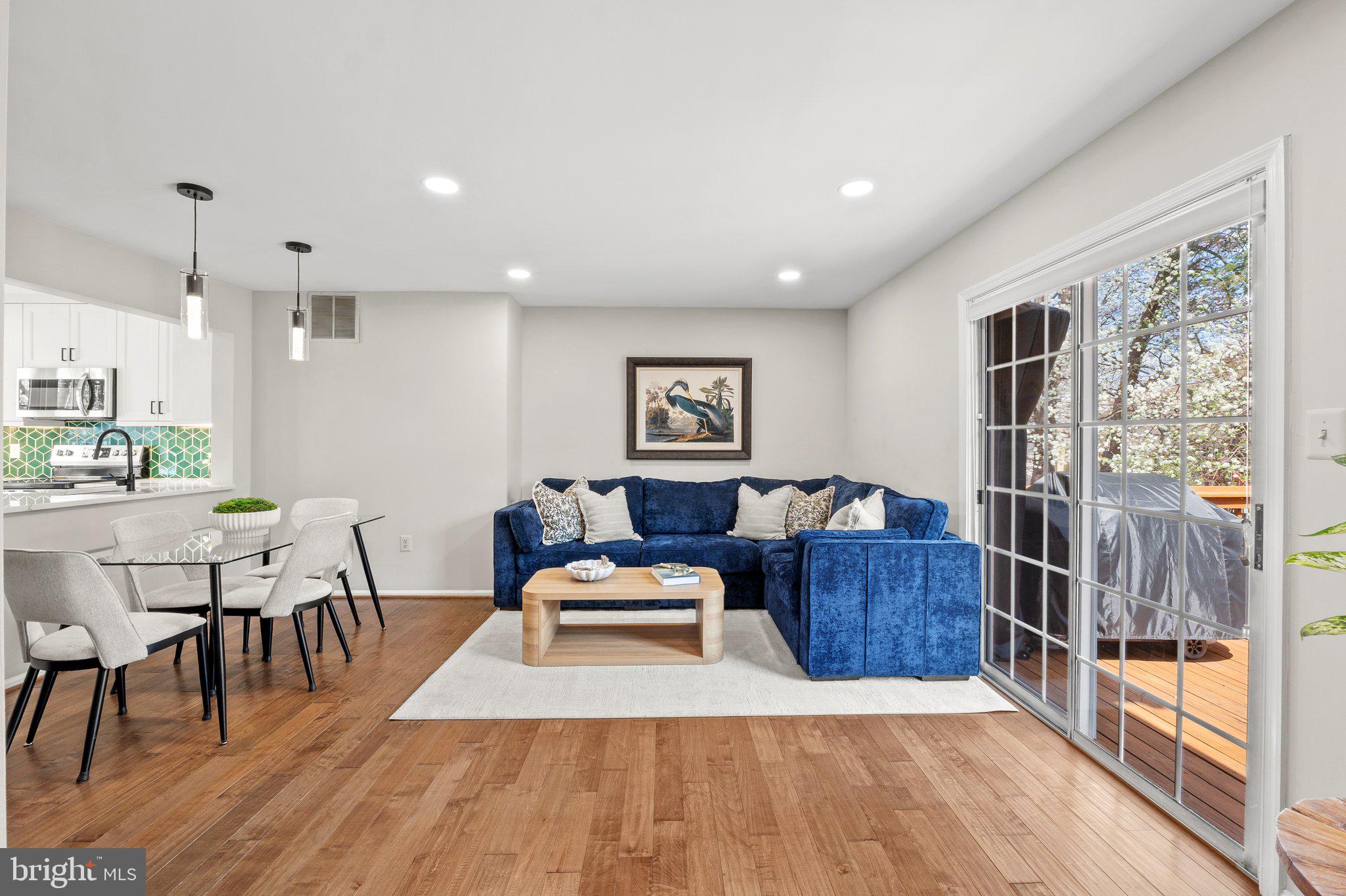 7903 Bubbling Brook Cir