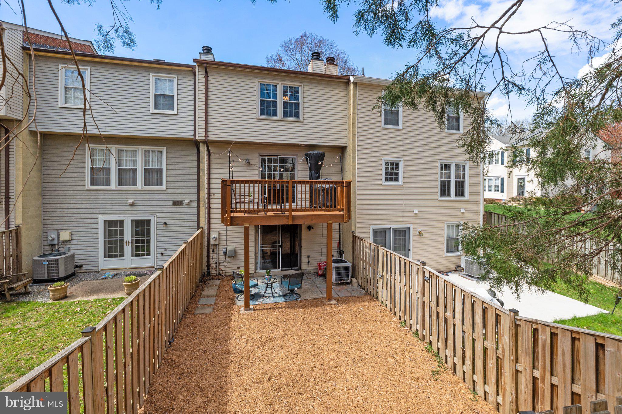 7903 Bubbling Brook Cir