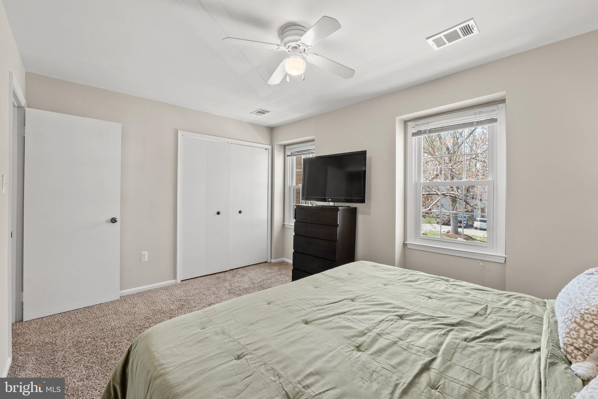 7903 Bubbling Brook Cir