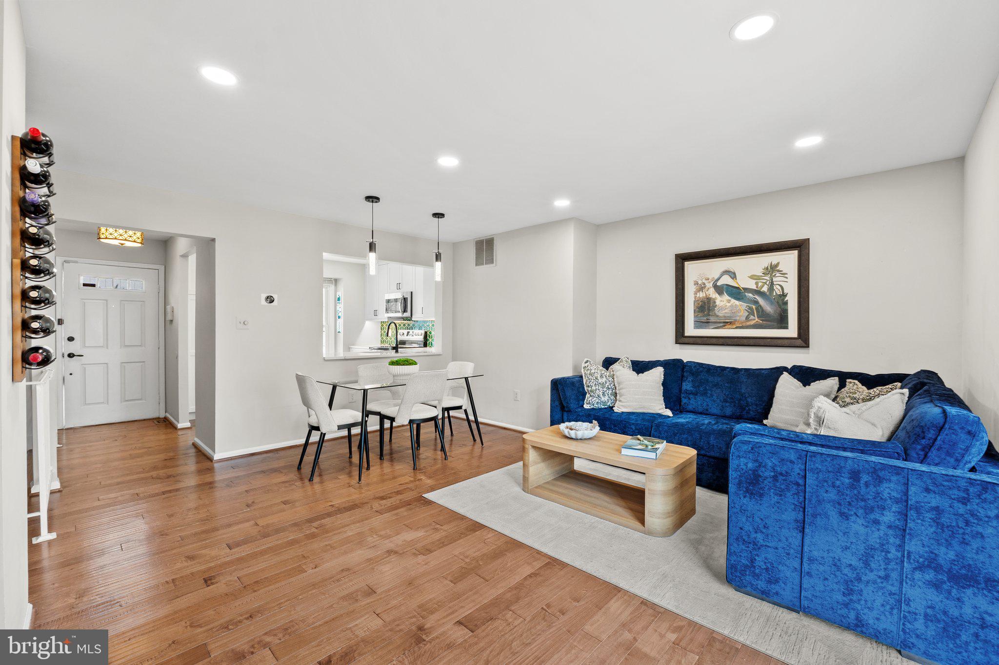7903 Bubbling Brook Cir